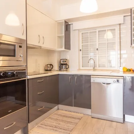 Apartment T1 Lota Premium