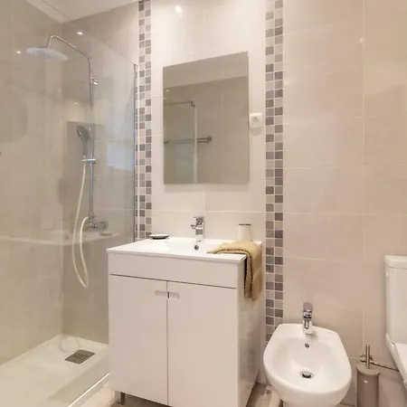 Apartment T1 Lota Premium *