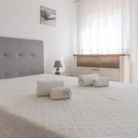 Apartament T1 Lota Premium *